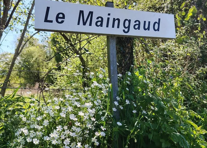 Le Goire At Le Maingaud